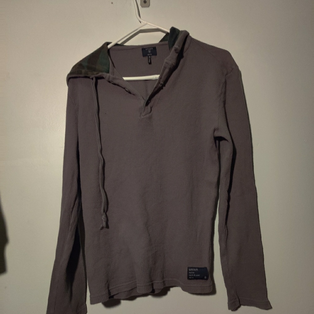 Long sleeve hoodie/shirt